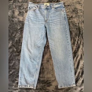 Abercrombie & Fitch - The Mom High Rise Jean